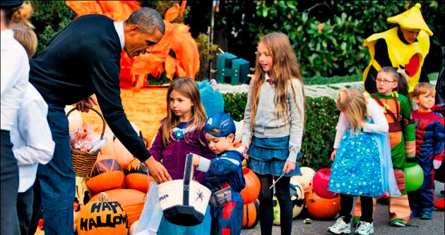 Beyaz Saray’da ’Cadılar’ geçidi