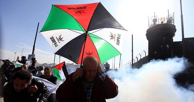 İsrail askerleri Filistinli göstericilere müdahale etti