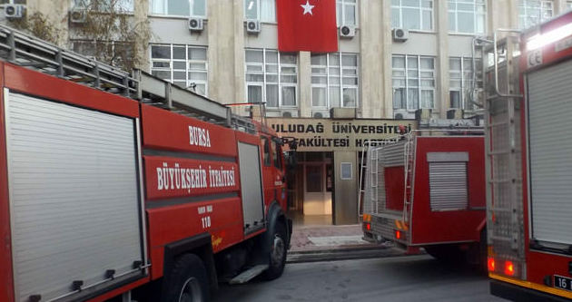 Uludağ Üniversitesi’nde yangın paniği