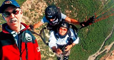 Sakartepe’de bir paraşüt sevdalısına veda