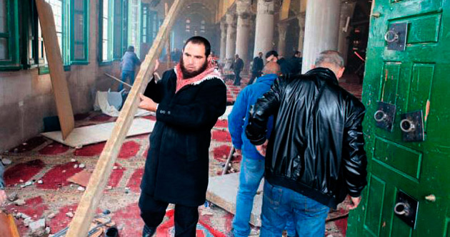 Mescid-i Aksa’da İsrail terörü