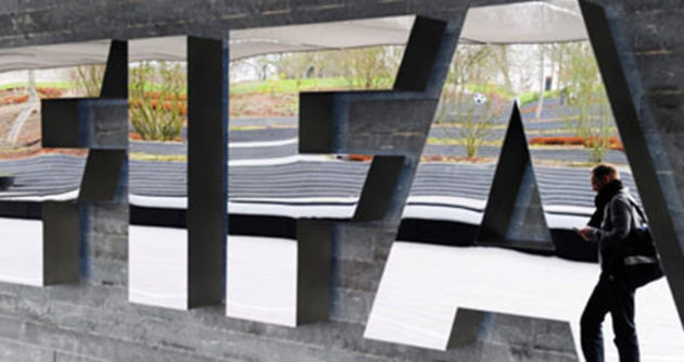 FIFA, Katar ve Rusya’yı akladı