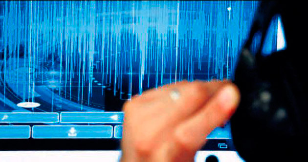 Polislerin bilgilerini sol örgütlere sızdırdılar