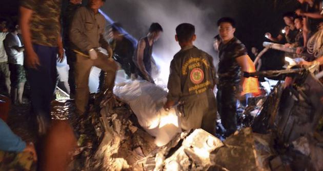 Tayland’da askeri helikopter düştü: 9 ölü