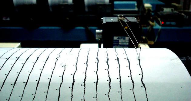 Yunanistan beşik gibi sallandı!