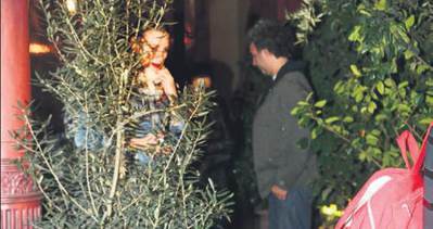 Seranay Sarıkaya ağaç olup gizlendi