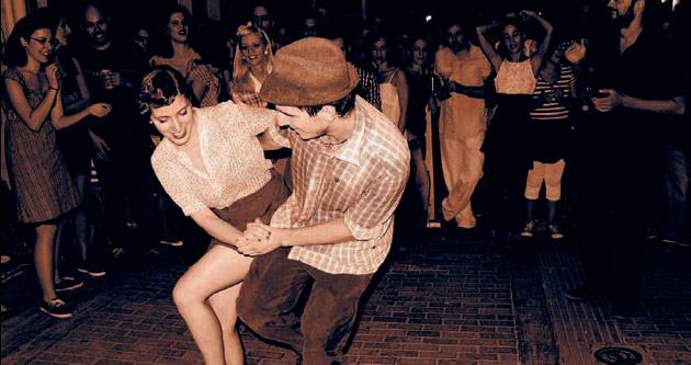 Yunanlar dansla stres atıyor