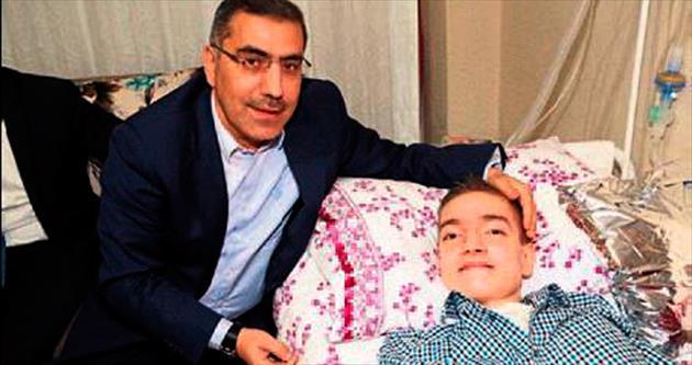 Kas hastası Muhammet’e Başkan’dan sürpriz ziyaret
