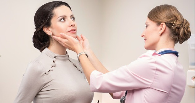 Tiroid kanseri en çok kadınları yakalıyor
