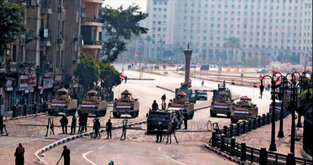 Tahrir Meydanı kapatıldı