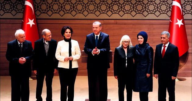 Büyük devlet milletin sarayından yönetiliyor