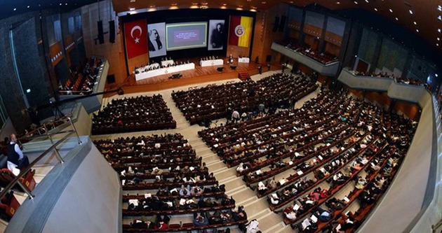 Galatasaray’da gündem olağanüstü genel kurul