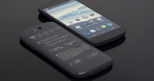Çift ekranlı YotaPhone 2 özellikleri ve Türkiye fiyatı açıklandı