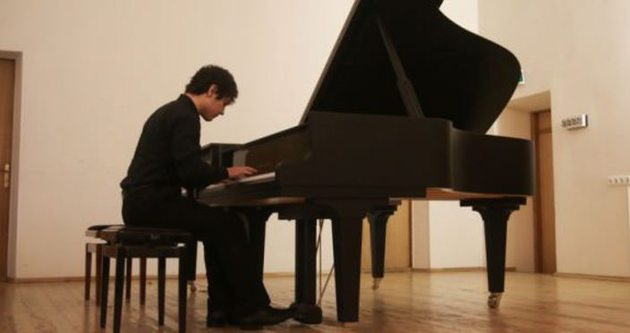 ’Piyano dehası’ genç Türkiye için çaldı