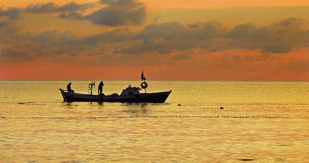 İsrail Gazzeli balıkçıları vuruyor