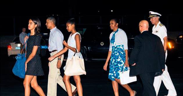 Obama ailesi tatile çıktı