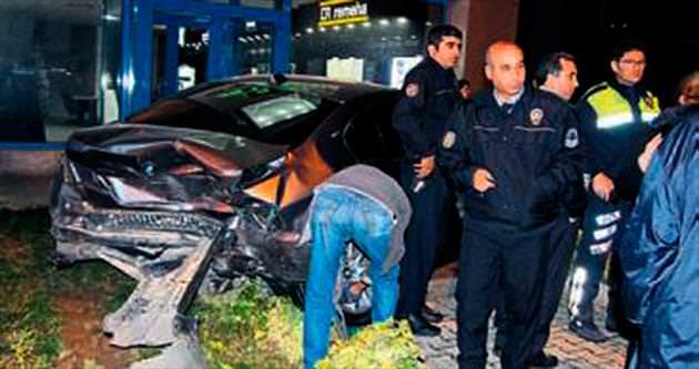 Antalya’da kaza: 4 kişi yaralandı