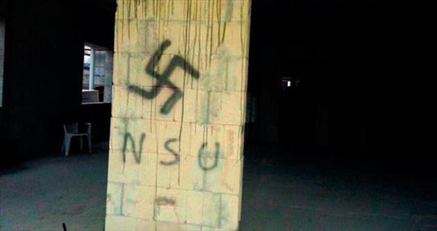 Camiye Nazi amblemi