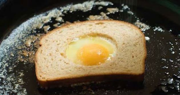 Yumurtayı ekmeksiz yiyin!