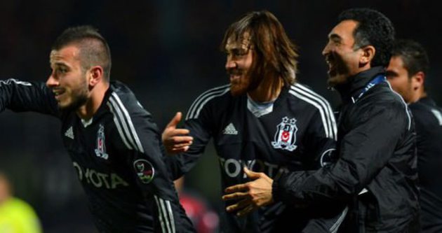 Beşiktaş’ta 3 imza birden