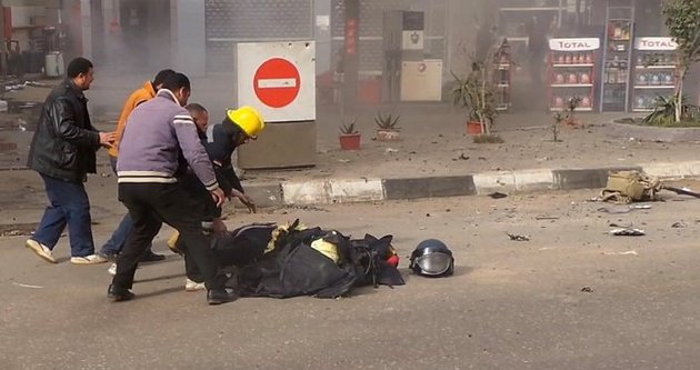 Mısır’da bomba imha uzmanı böyle patladı