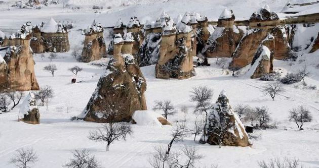 Kapadokya’da kar yağışı