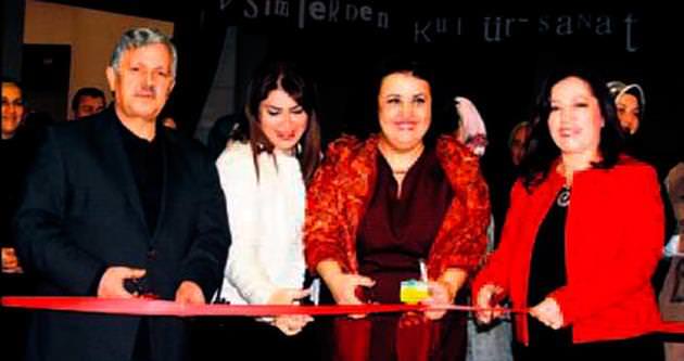 Osmanlı Sarayı’ndan Esintiler sergisi açıldı