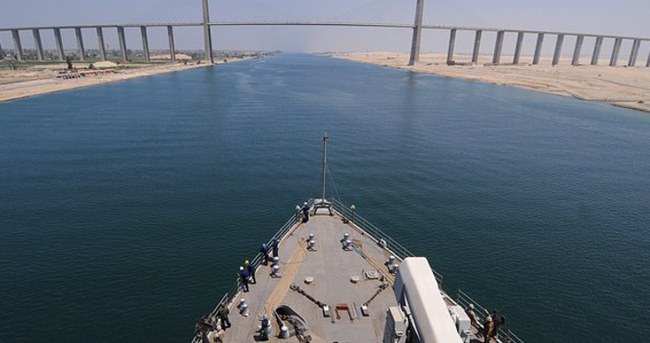 Yeni Süveyş Kanalı çöktü: 250 işçi kayıp!