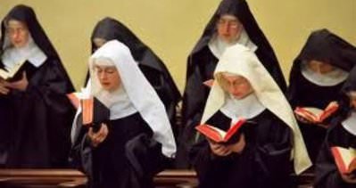 İtalya doğum yapan rahibeyi konuşuyor