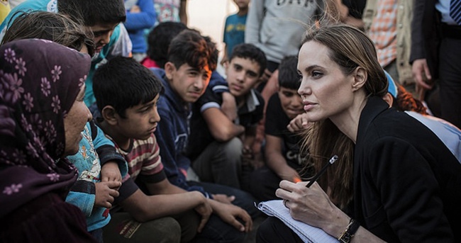 Angelina Jolie’den Ezidilere ziyaret