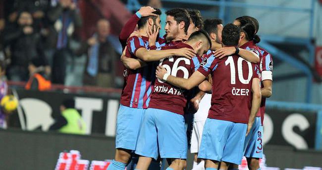 Trabzonspor, Hüseyin Avni Aker’de güldü