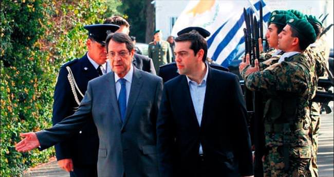 Kıbrıs’ta iki bölgeli federasyon mesajı