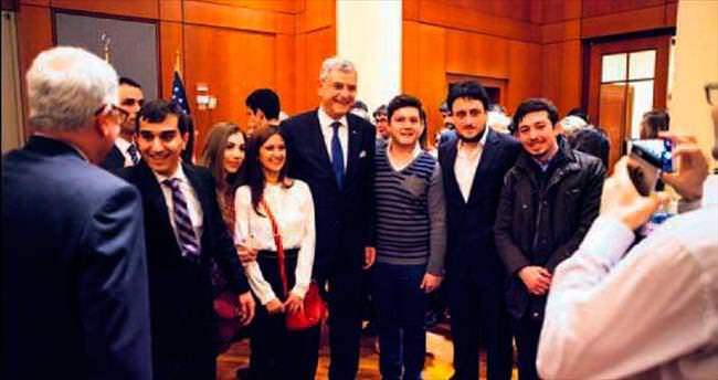 Bozkır, ABD’deki öğrencilerle buluştu