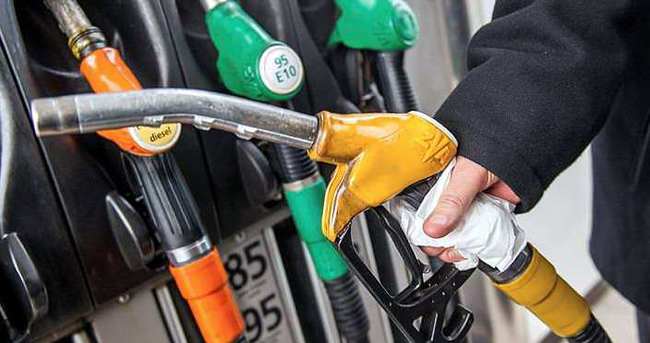Petrol fiyatları düşüşe geçti
