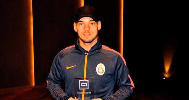 Yılın futbolcusu Sneijder