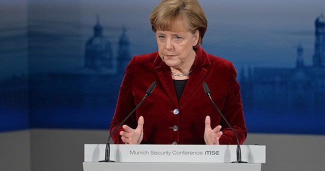 Merkel’in partisi oy kaybetti