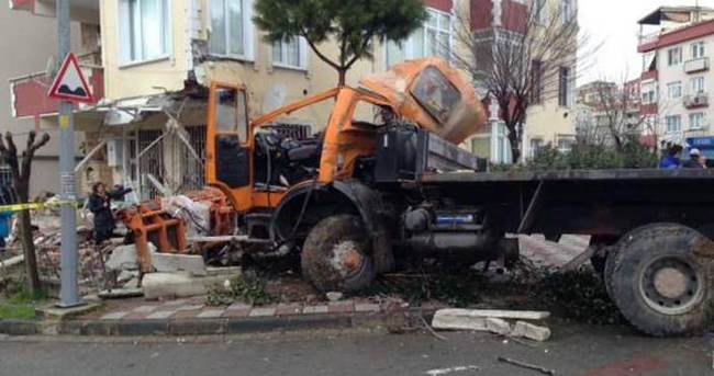 İstanbul’da feci kaza:1 ölü
