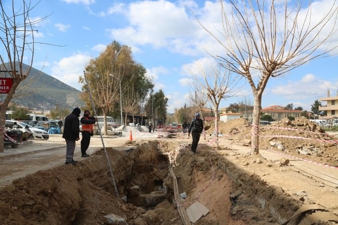 Milas’ta Altyapı Çalışmasında Tarihi Kalıntılara Rastlandı