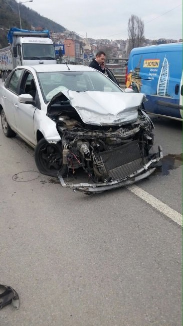 Trabzon’da Trafik Kazası: 1 Yaralı