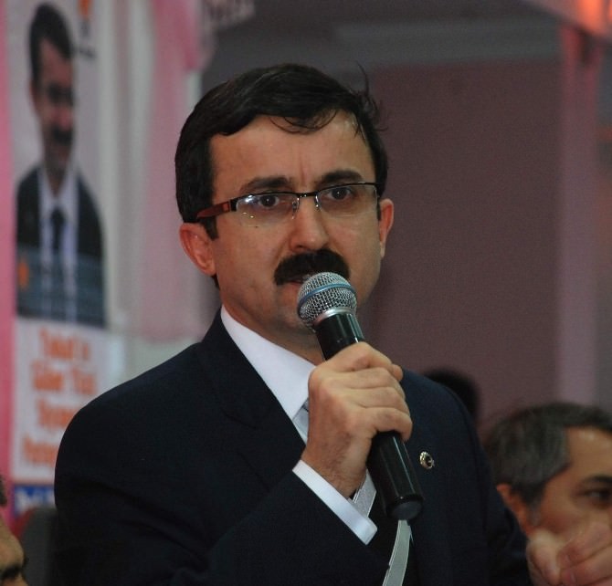 Başbakan Davutoğlu’nun Doktoru Aday Adaylığını Açıkladı