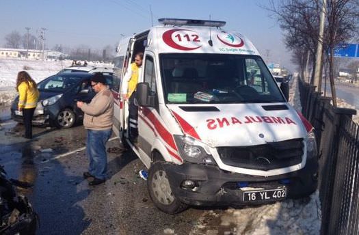 Bursa-Mudanya yolunda zincirleme kaza! 100 araç...