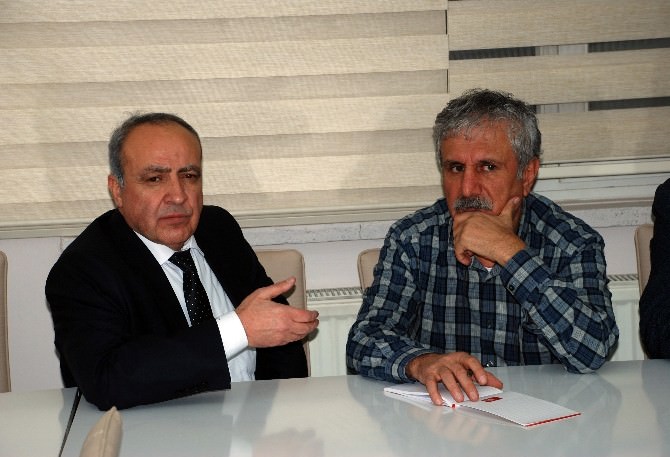 Dr. Nihat Özkan Seçim Çalışmalarına Devam Ediyor