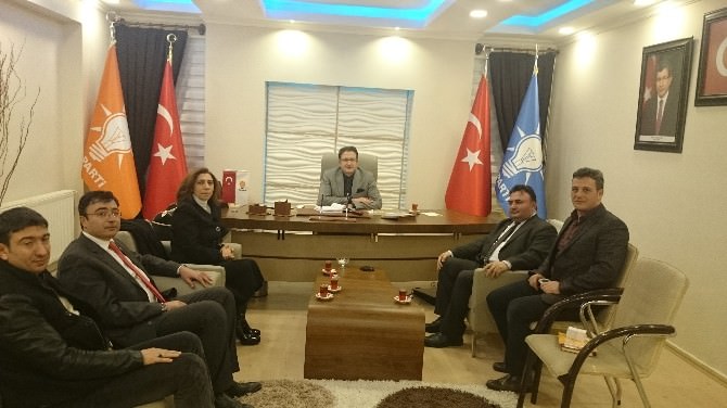 AK Parti Milletvekili Aday Adayı Serap Ağar, Yakutiye Ve Aziziye İlçe Teşkilatlarını Ziyaret Etti