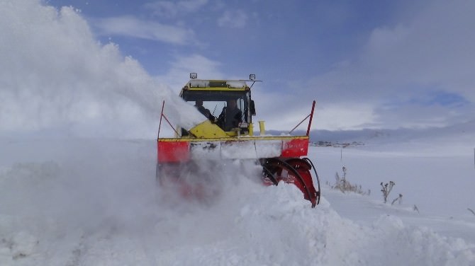 Kars’ta 17 Köy Yolu Ulaşıma Kapalı