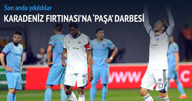 Trabzonspor son anda yıkıldı