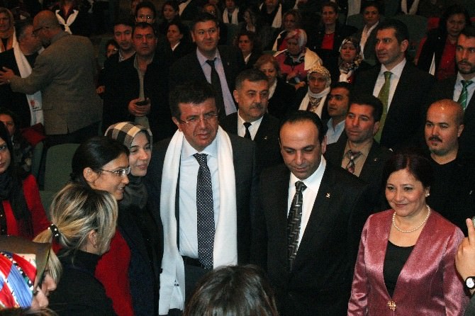 Bakan Zeybekci: “Türkiye Bir Daha Dizlerinin Üstüne Çökmeyecek”