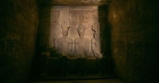 Mısır’da II. Ramses’e güneş vurdu