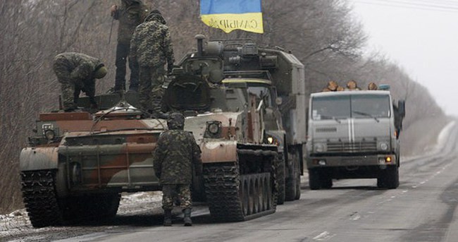 Ukrayna’da ateşkes uygulanmaya başlıyor