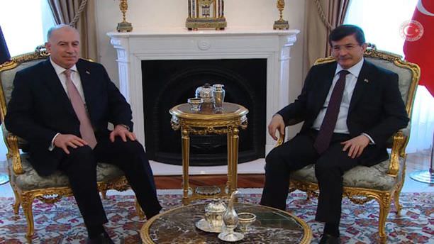 Davutoğlu Irak Cumhurbaşkanı Yardımcısıyla görüştü