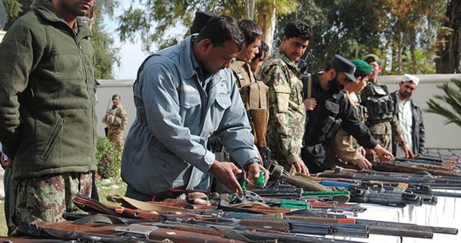 Afgani hükümeti Taliban’la görüşüyor